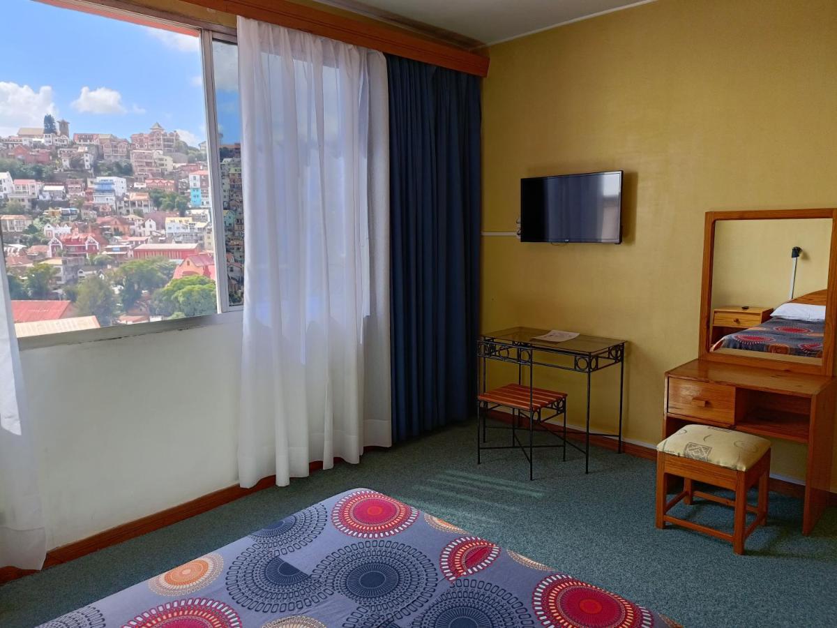 Aina Hotel Antananarivo Exterior photo